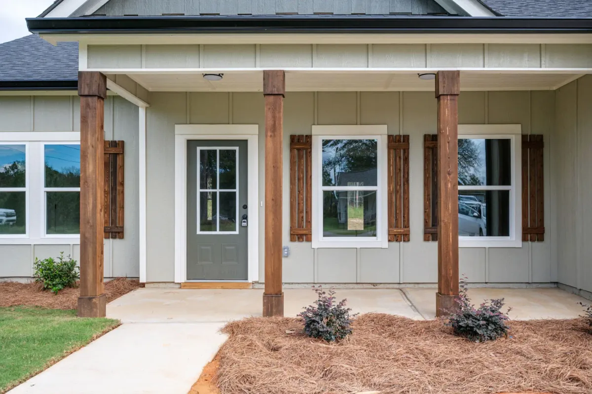 Thumbnail Photo: 516 Branch Street